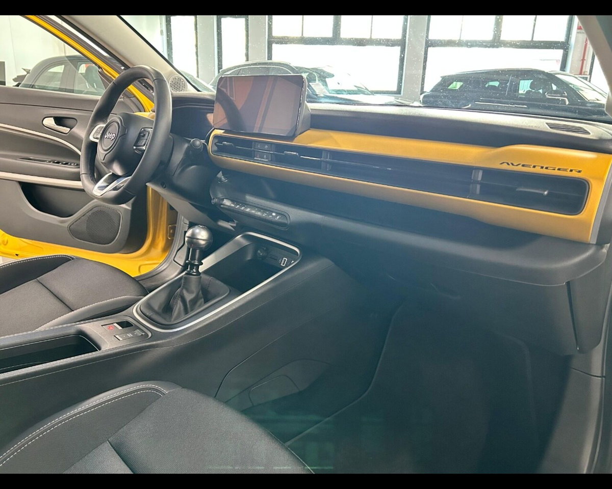 Jeep Avenger 1.2 turbo Summit fwd 100cv (12)