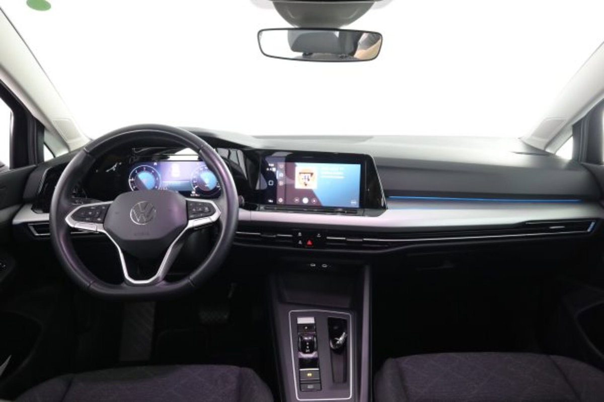 Volkswagen Golf Variant 2.0 TDI SCR DSG Life (4)