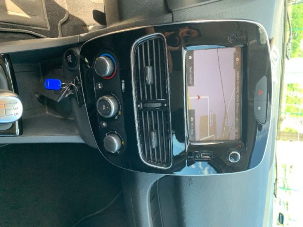 Renault Clio dCi 8V 90CV Start&Stop 5 porte Energy Zen (13)