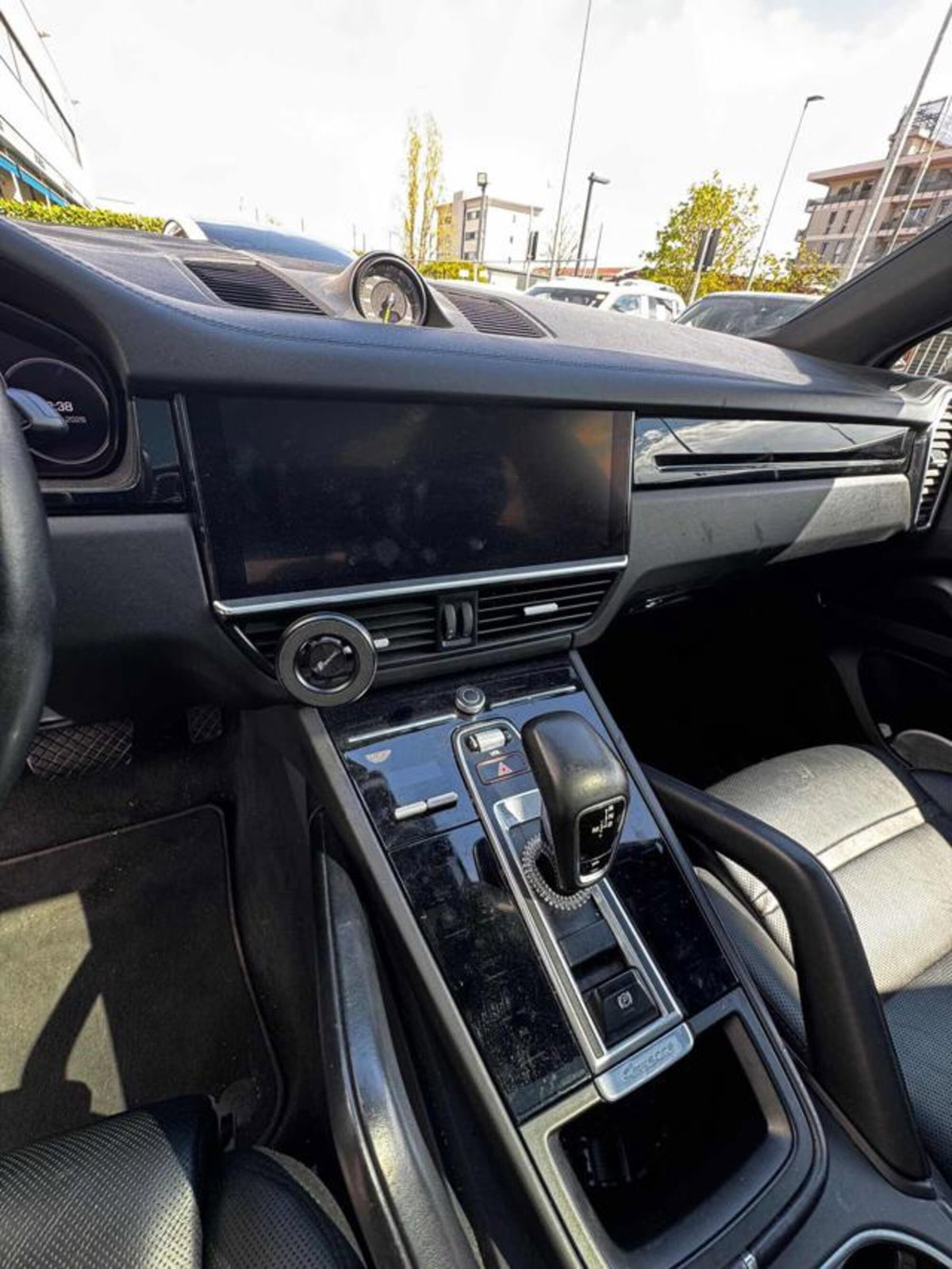 Porsche Cayenne Coupé 3.0 V6 E-Hybrid (10)