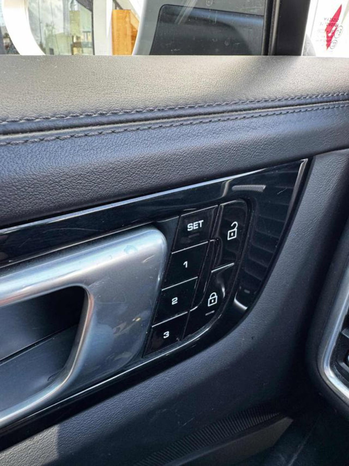 Porsche Cayenne Coupé 3.0 V6 E-Hybrid (12)