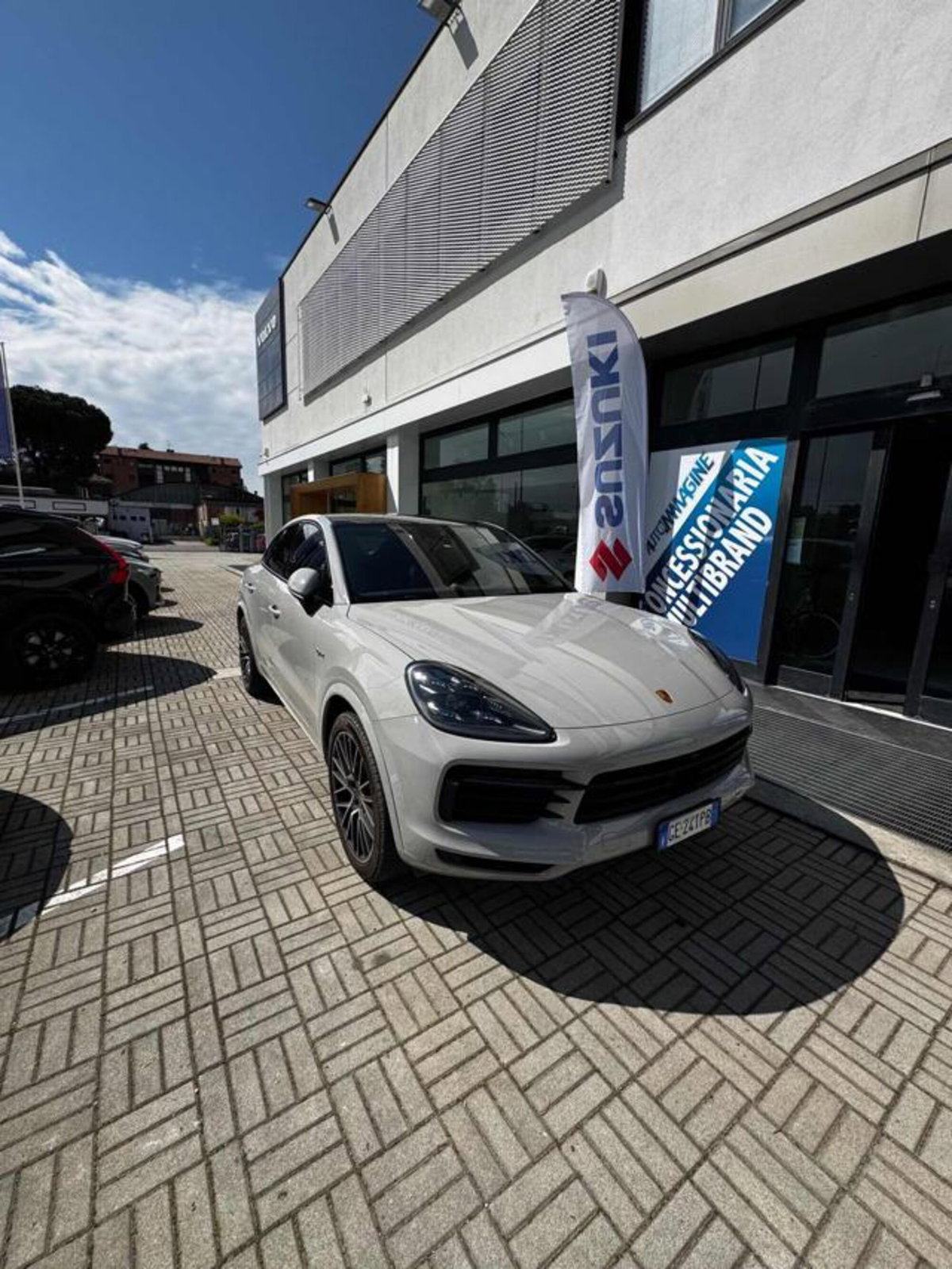 Porsche Cayenne Coupé 3.0 V6 E-Hybrid (4)