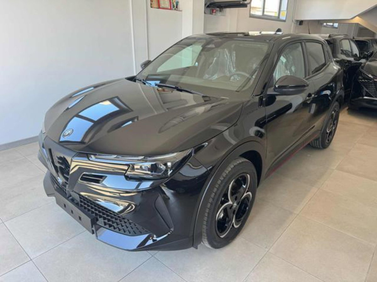 Alfa Romeo Junior 1.2 ibrida Speciale 145cv edct6