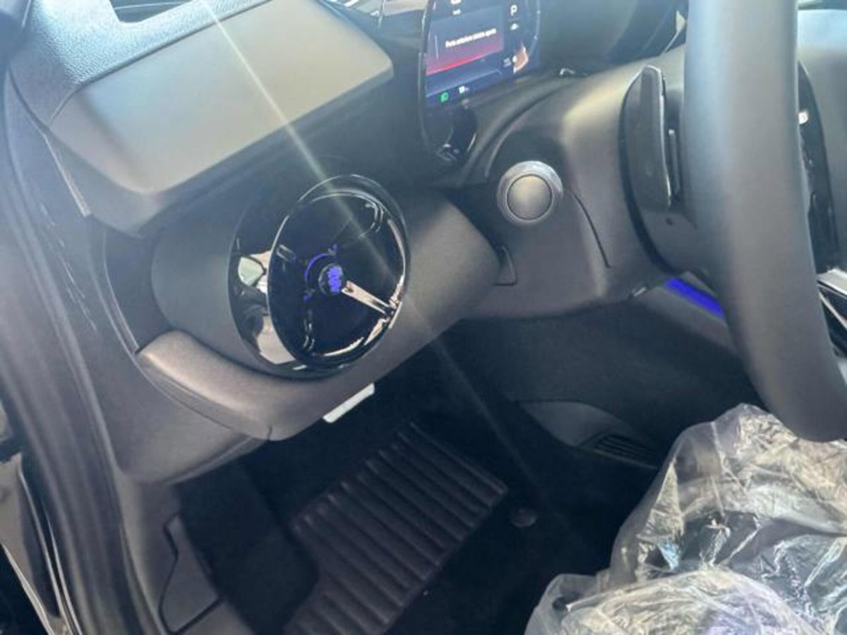 Alfa Romeo Junior 1.2 ibrida Speciale 145cv edct6 (17)