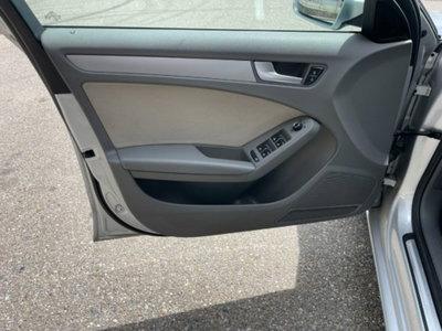 Audi A4 Avant 2.0 TDI 143CV F.AP. mult. Ambiente (11)