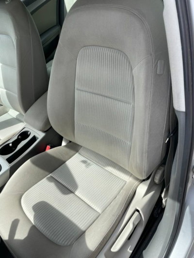 Audi A4 Avant 2.0 TDI 143CV F.AP. mult. Ambiente (8)