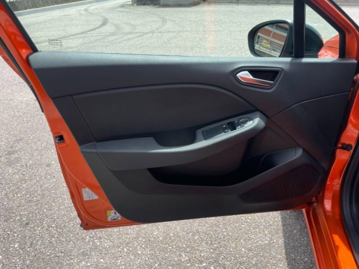 Renault Clio SCe 65 CV 5 porte Life (12)