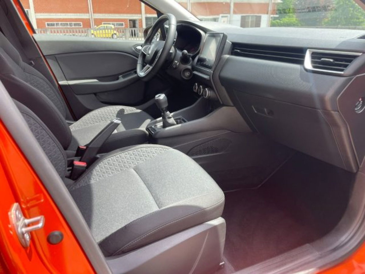 Renault Clio SCe 65 CV 5 porte Life (8)