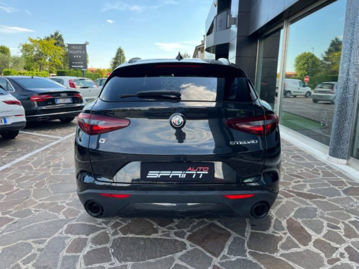 Alfa Romeo Stelvio Stelvio 2.2 Turbodiesel 190 CV AT8 Q4 Sprint (15)