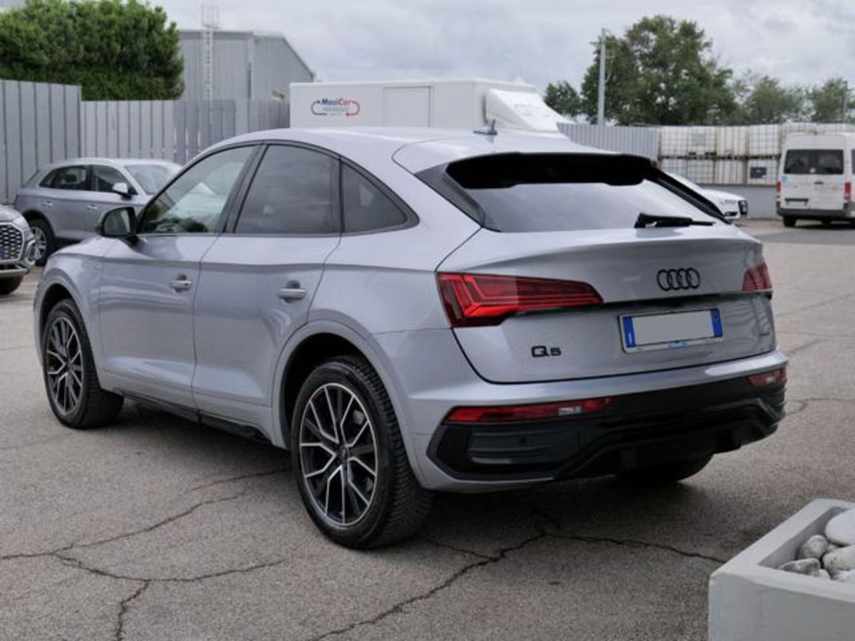 Audi Q5 Sportback Sportback 40 2.0 tdi mhev 12V quattro s-tronic (3)