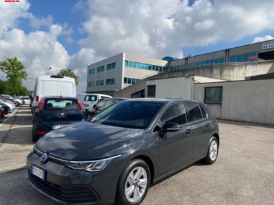 Volkswagen Golf Variant 1.0 eTSI EVO DSG Life (2)