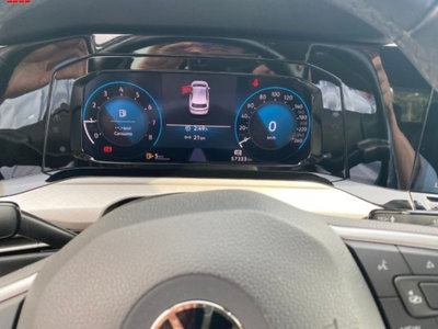 Volkswagen Golf 1.0 TSI EVO Life (8)