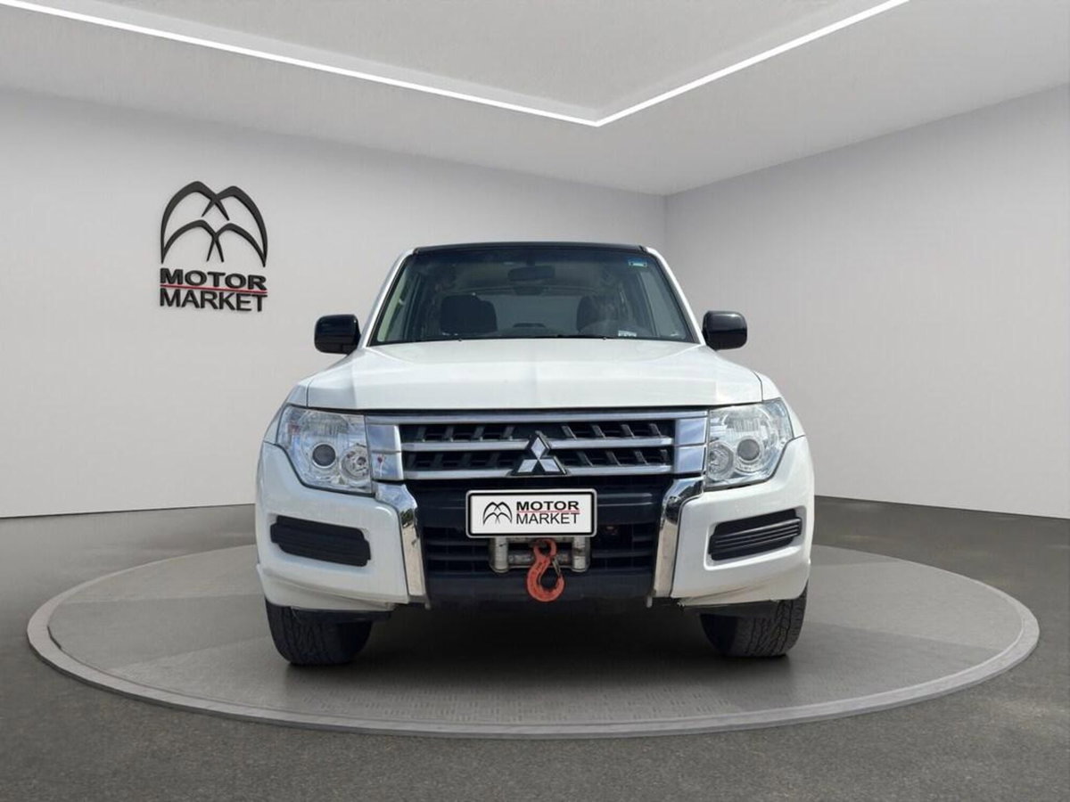 Mitsubishi Pajero 3.2 DI-D 16V aut. 3p. Tender DPF (2)