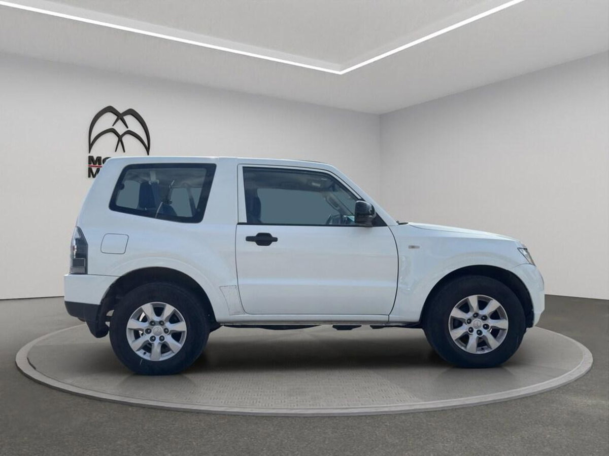Mitsubishi Pajero 3.2 DI-D 16V aut. 3p. Tender DPF (4)