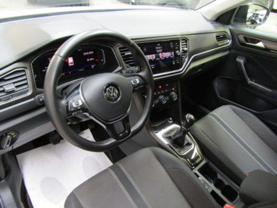 Volkswagen T-Roc 1.0 tsi Style 115cv (10)