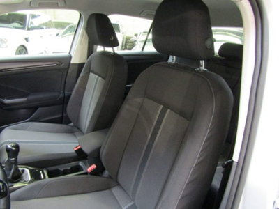 Volkswagen T-Roc 1.0 tsi Style 115cv (12)