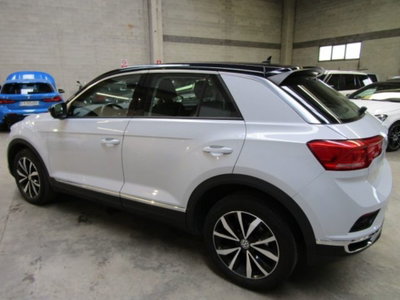 Volkswagen T-Roc 1.0 tsi Style 115cv (9)