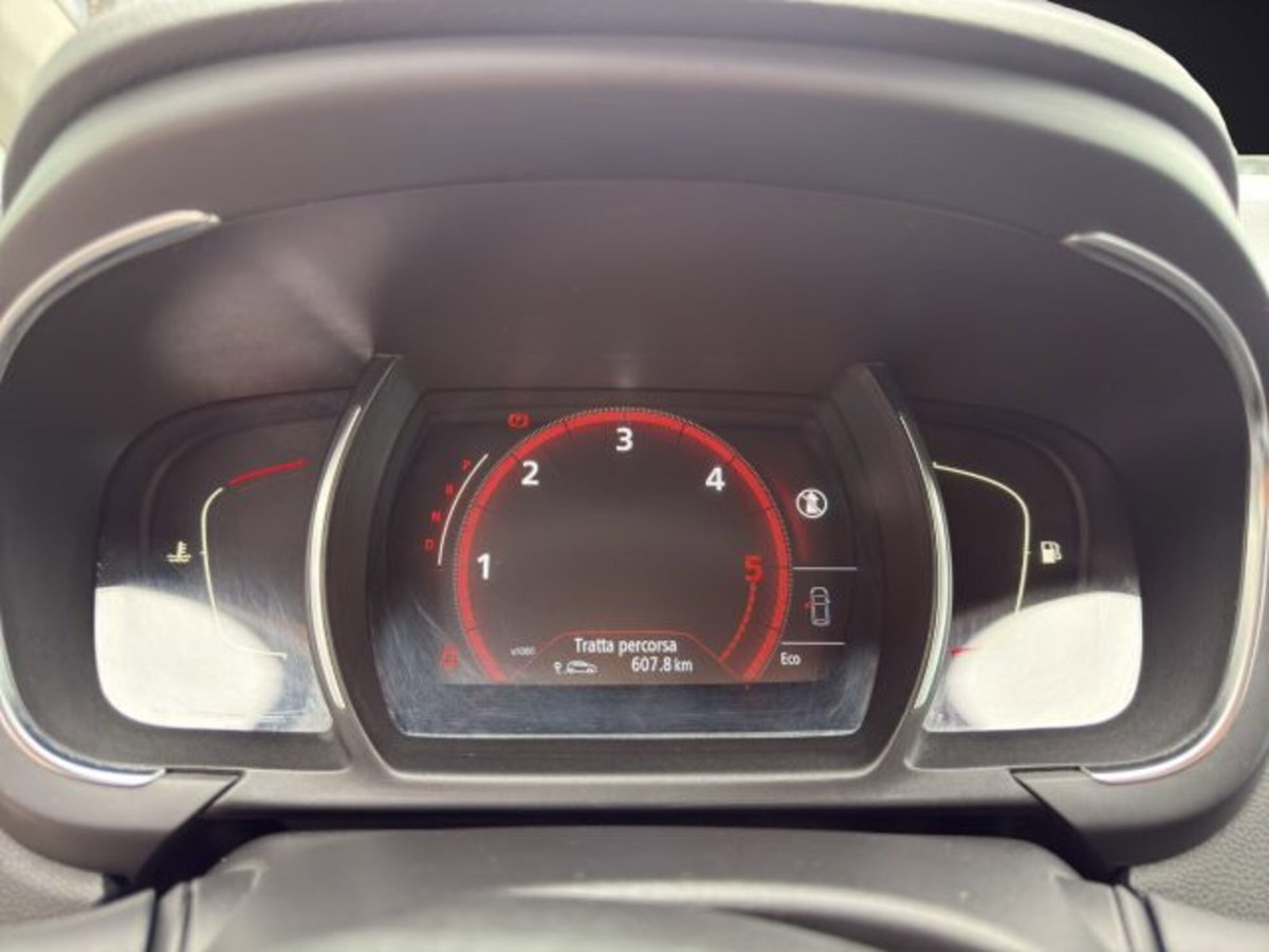 Renault Scenic E-Tech Electric XMod dCi 130 CV Start&Stop Energy Limited (11)