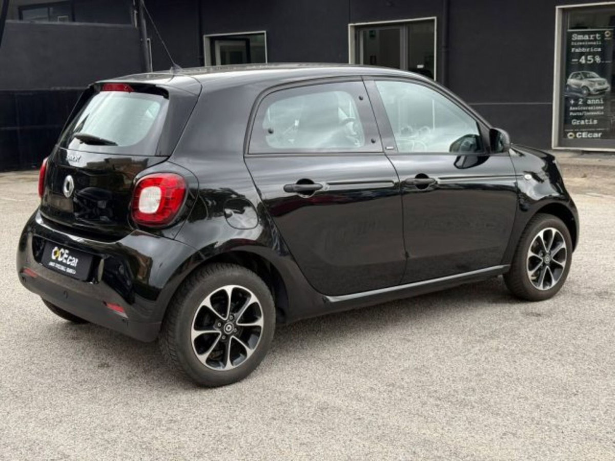 smart forfour forfour 70 1.0 Perfect (8)