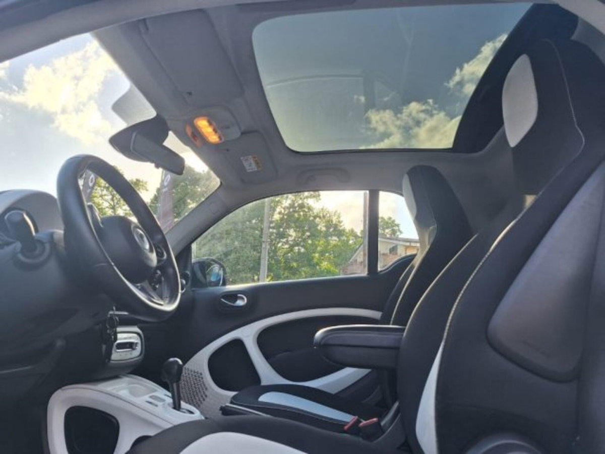 smart Fortwo 70 1.0 Urban (17)