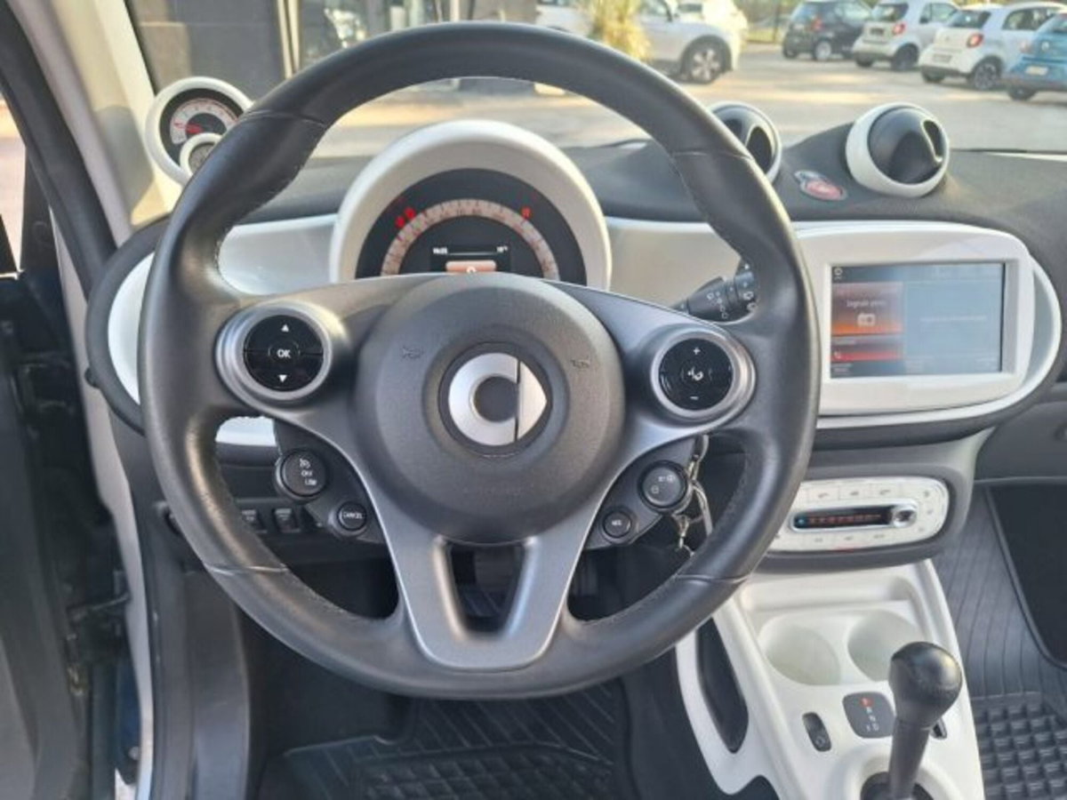 smart Fortwo 70 1.0 Urban (18)