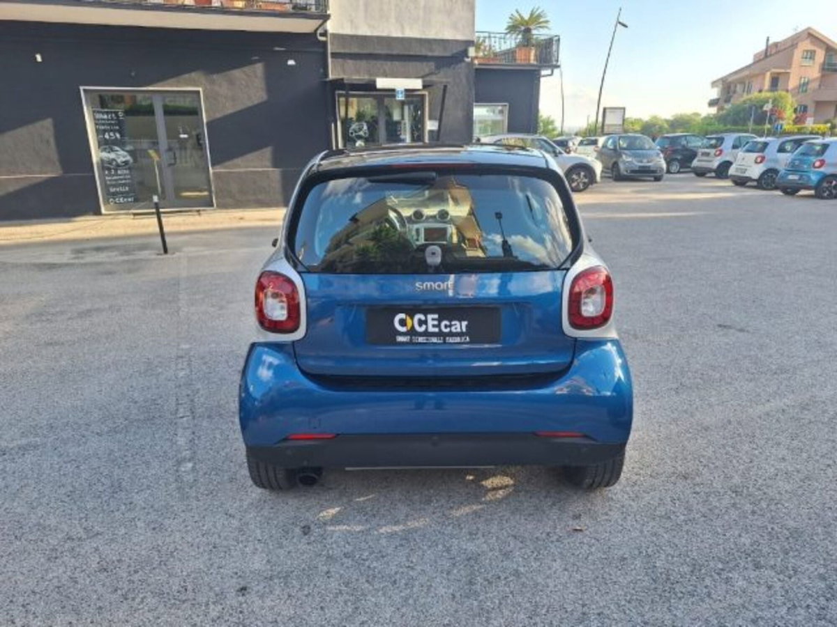 smart Fortwo 70 1.0 Urban (5)