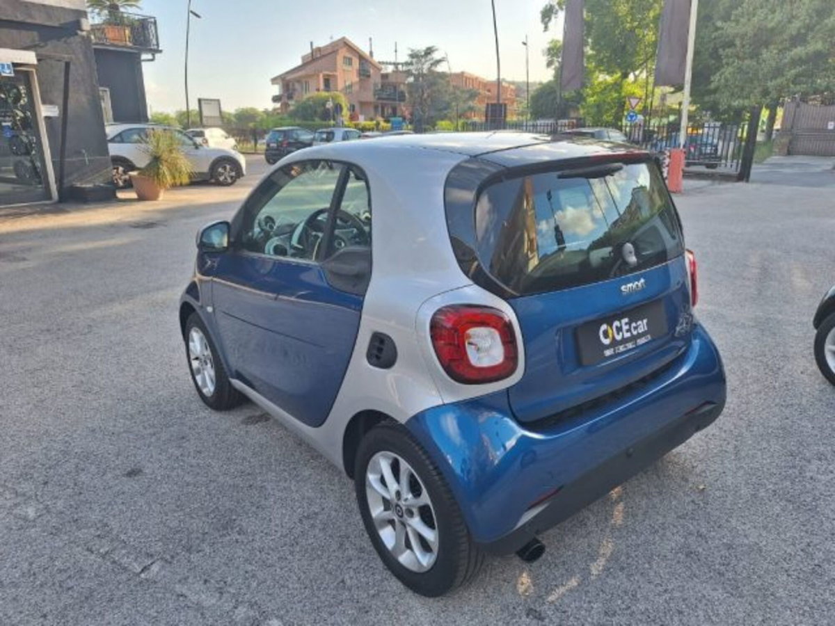 smart Fortwo 70 1.0 Urban (6)