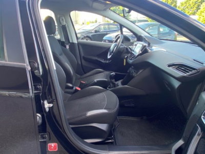 Peugeot 208 75 5 porte Active (14)