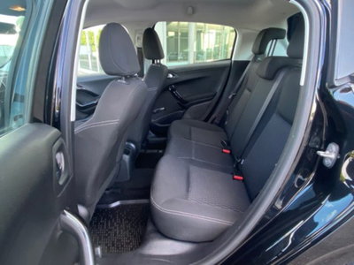 Peugeot 208 75 5 porte Active (15)