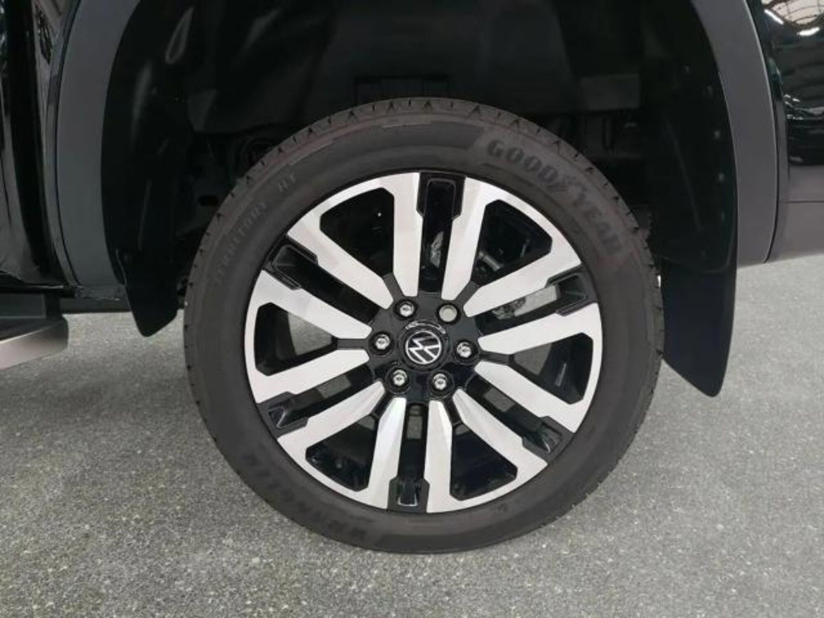 Volkswagen Amarok 3.0 tdi V6 Aventura 4motion auto (8)