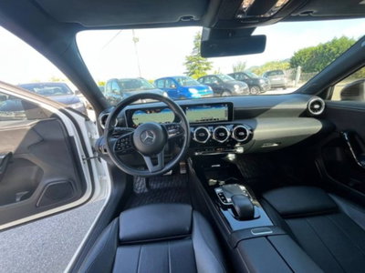 Mercedes-Benz Classe A Sedan 180 d Automatic 4p. Premium (11)