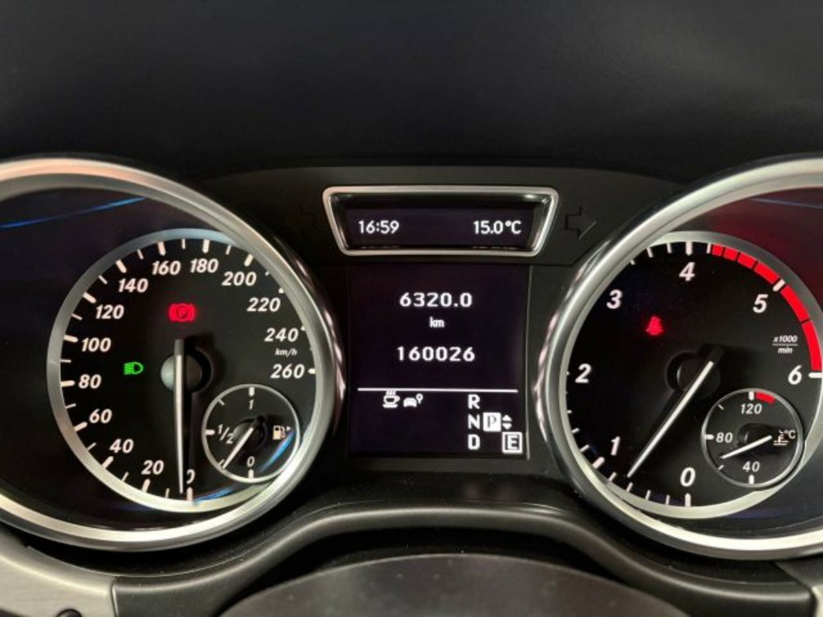 Mercedes-Benz Classe ML 250 BlueTEC 4Matic Sport (12)