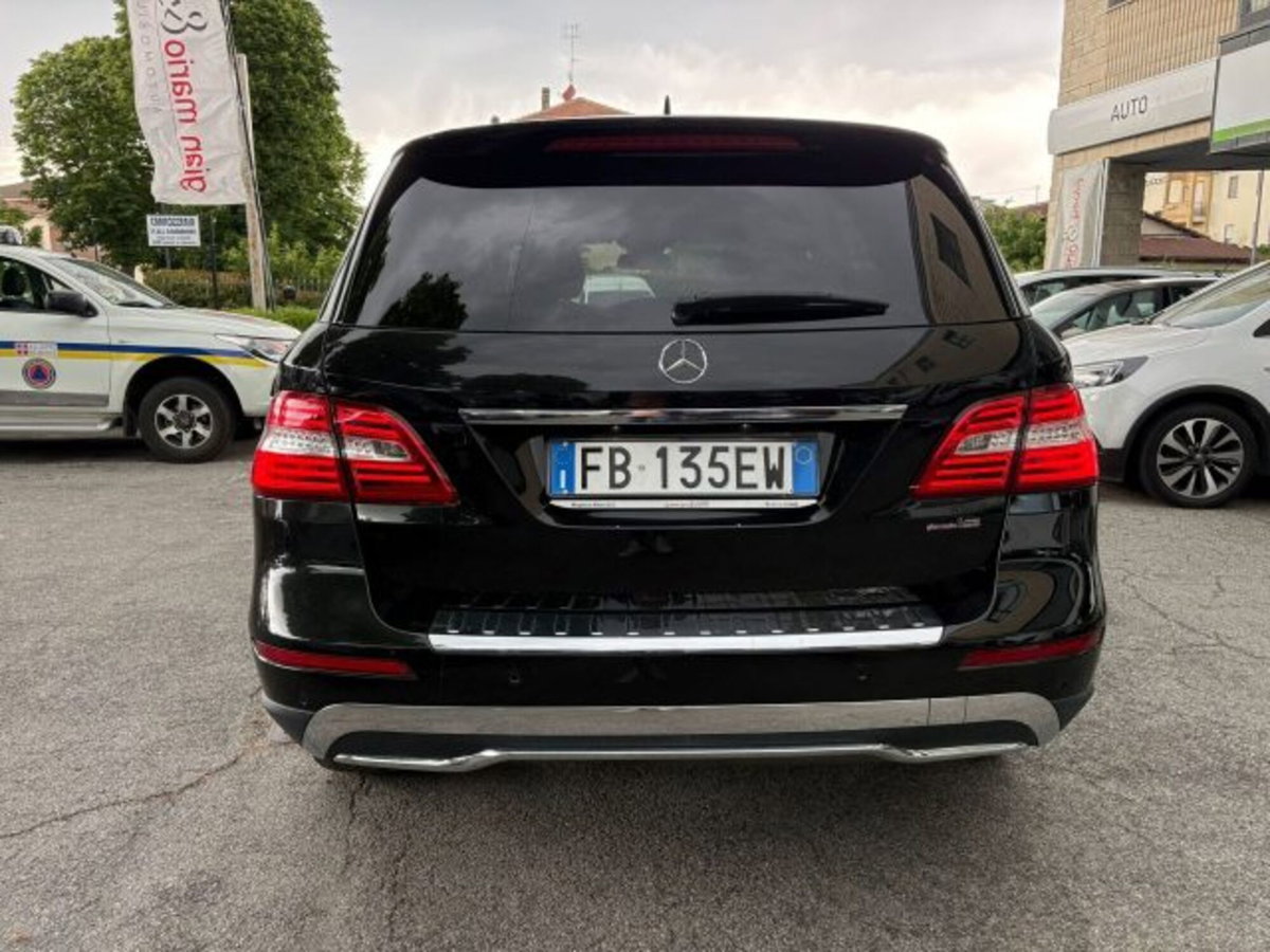 Mercedes-Benz Classe ML 250 BlueTEC 4Matic Sport (5)