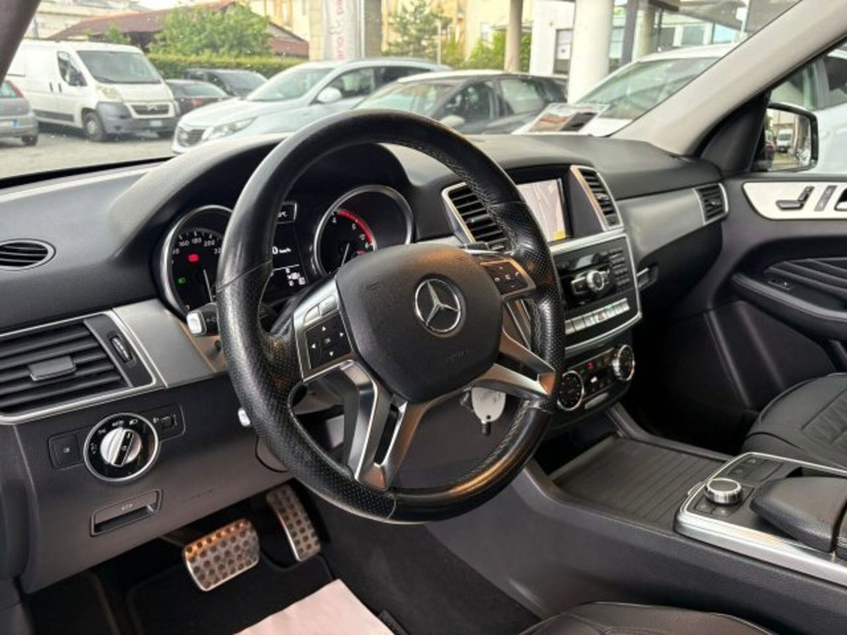 Mercedes-Benz Classe ML 250 BlueTEC 4Matic Sport (9)