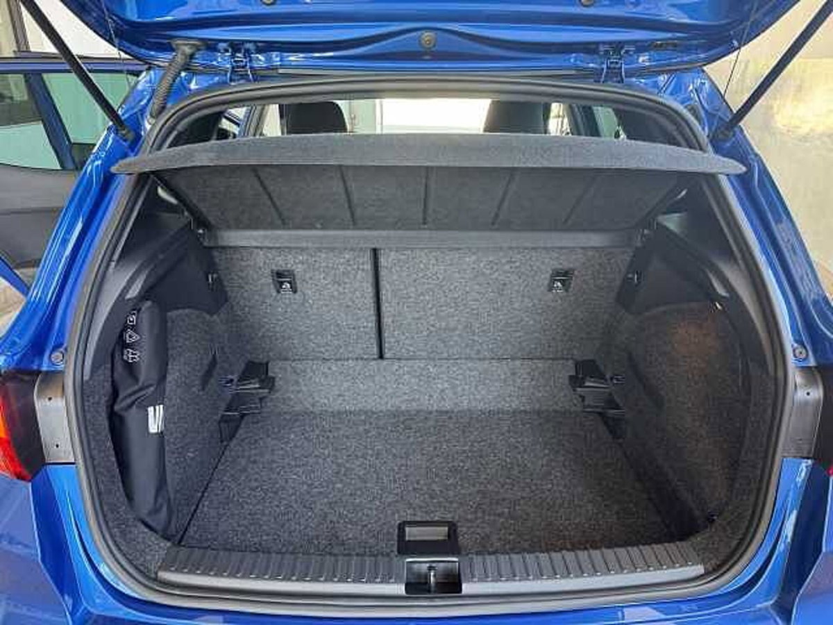 SEAT Arona 1.0 ecotsi FR 95cv (11)