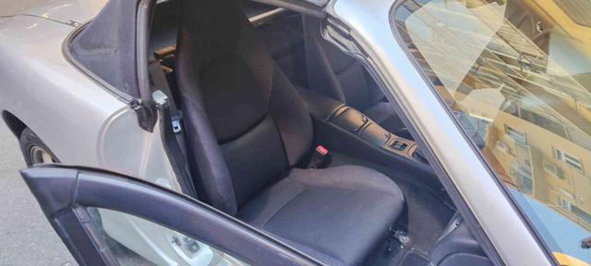 Mazda MX-5 1.6i 16V cat (12)