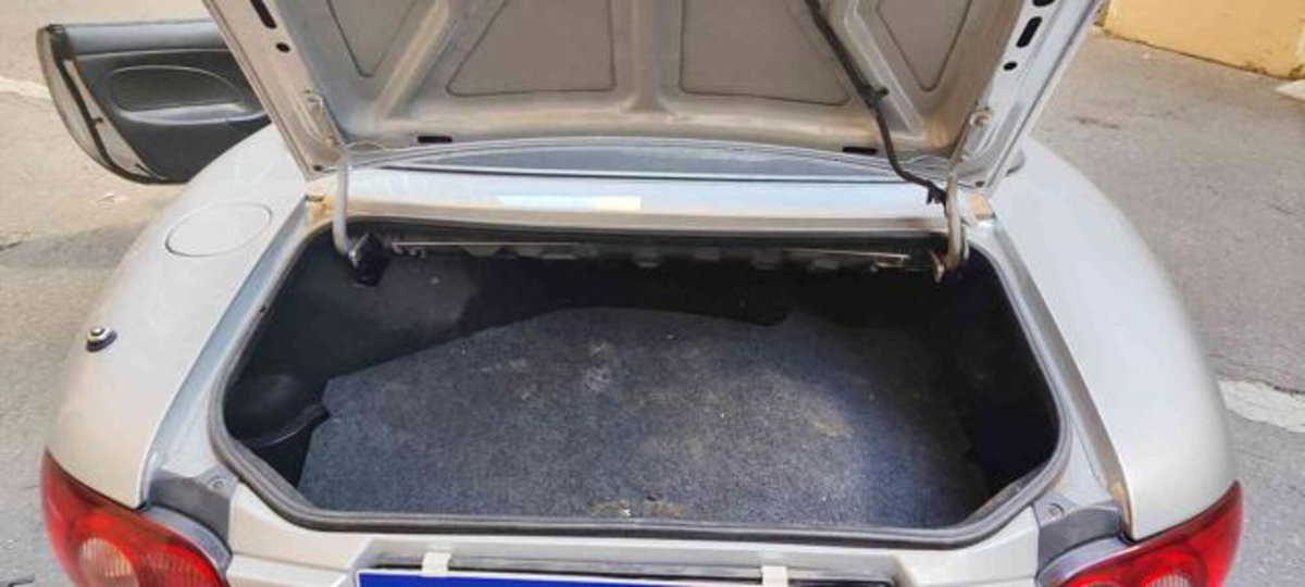 Mazda MX-5 1.6i 16V cat (15)