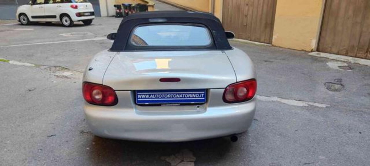 Mazda MX-5 1.6i 16V cat (5)