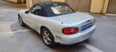 Mazda MX-5 1.6i 16V cat (7)
