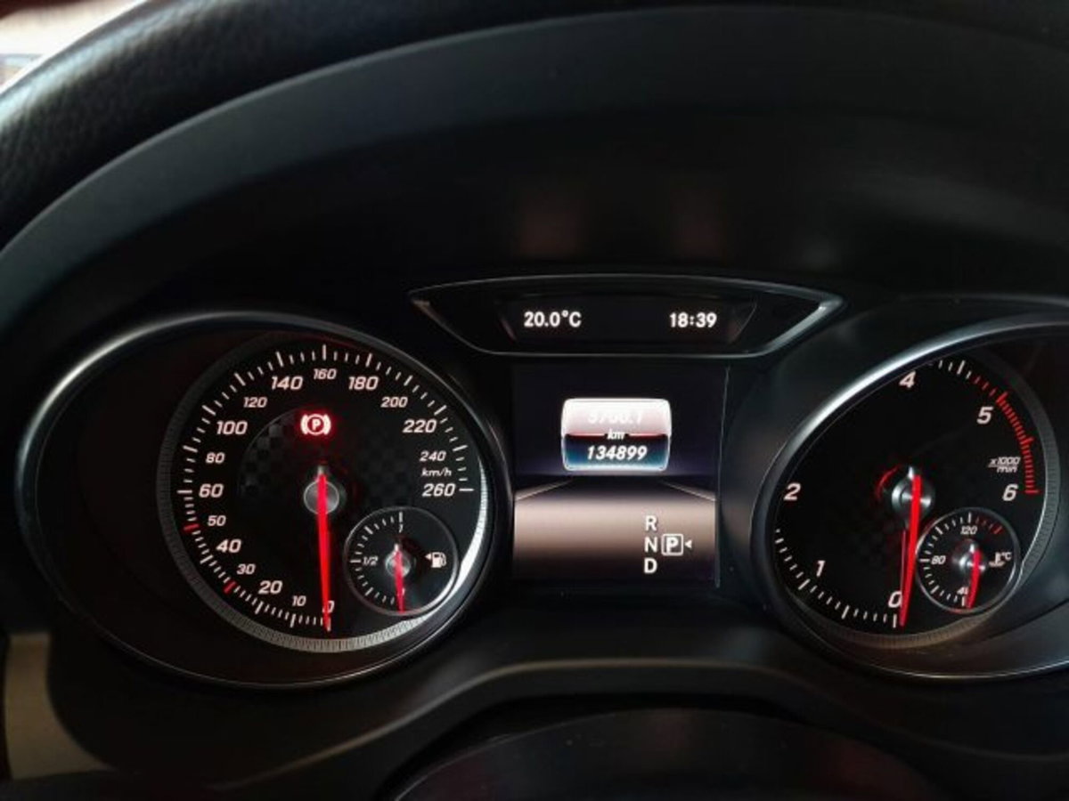 Mercedes-Benz Classe A 160 d Automatic Executive (17)