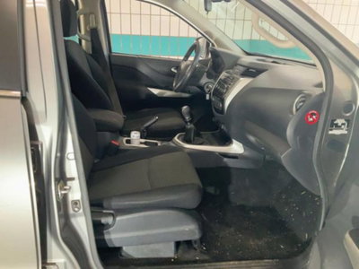 Nissan Navara 2.3 dCi 4WD Double Cab Acenta (4)