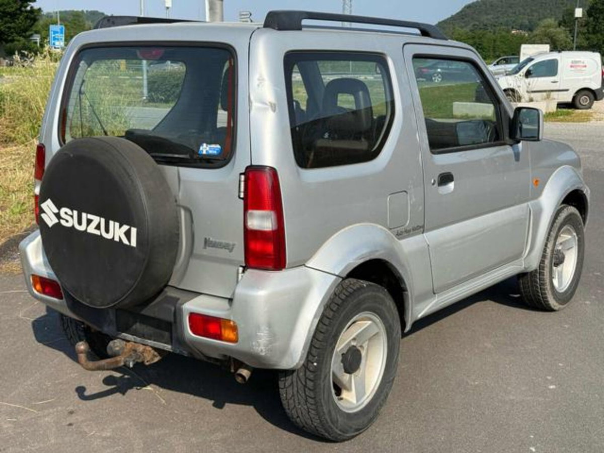 Suzuki Jimny 1.3i 16V cat 4WD JLX (2)
