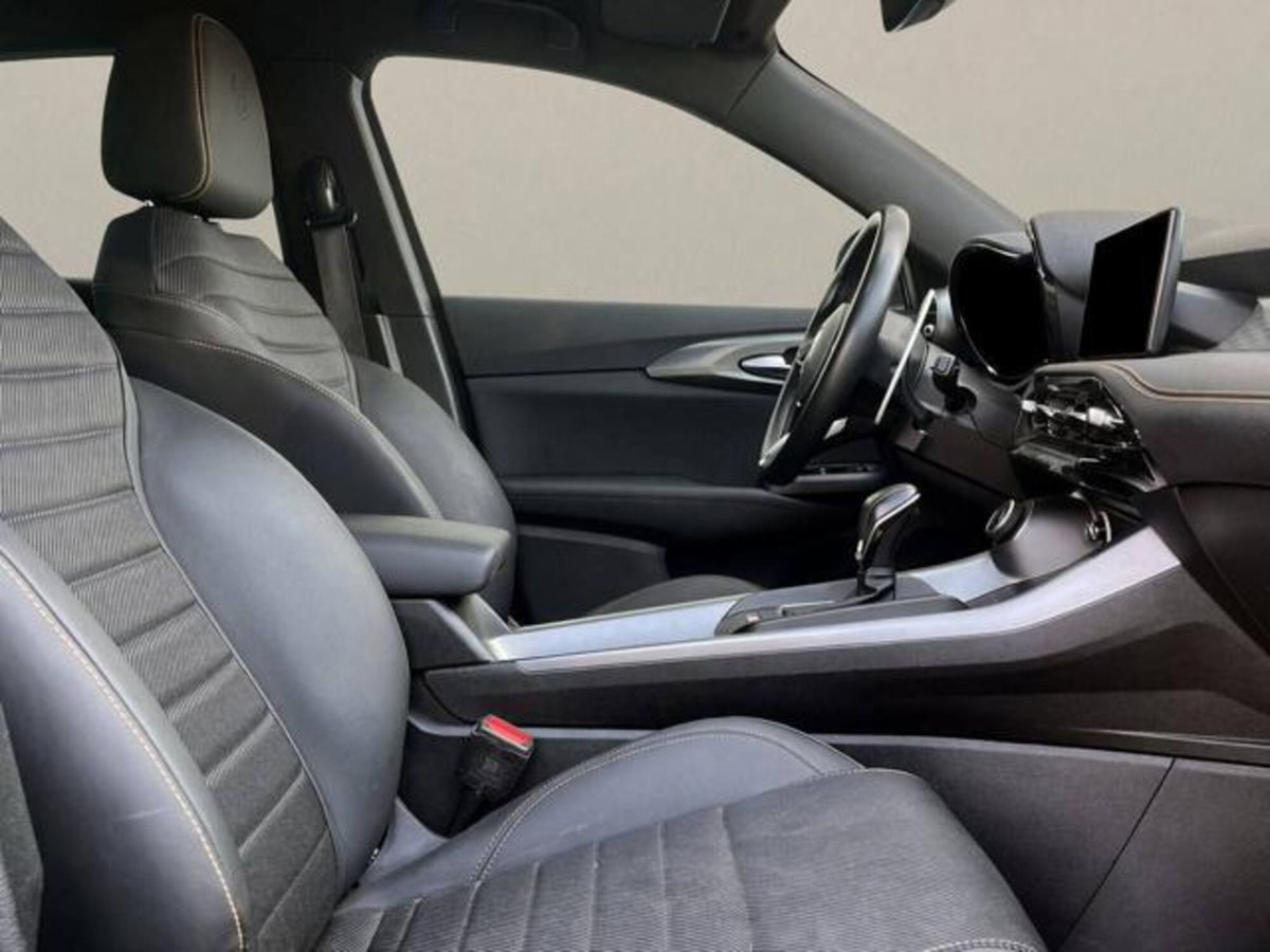 Alfa Romeo Tonale 1.3 phev Intensa Q4 280cv at6 (12)