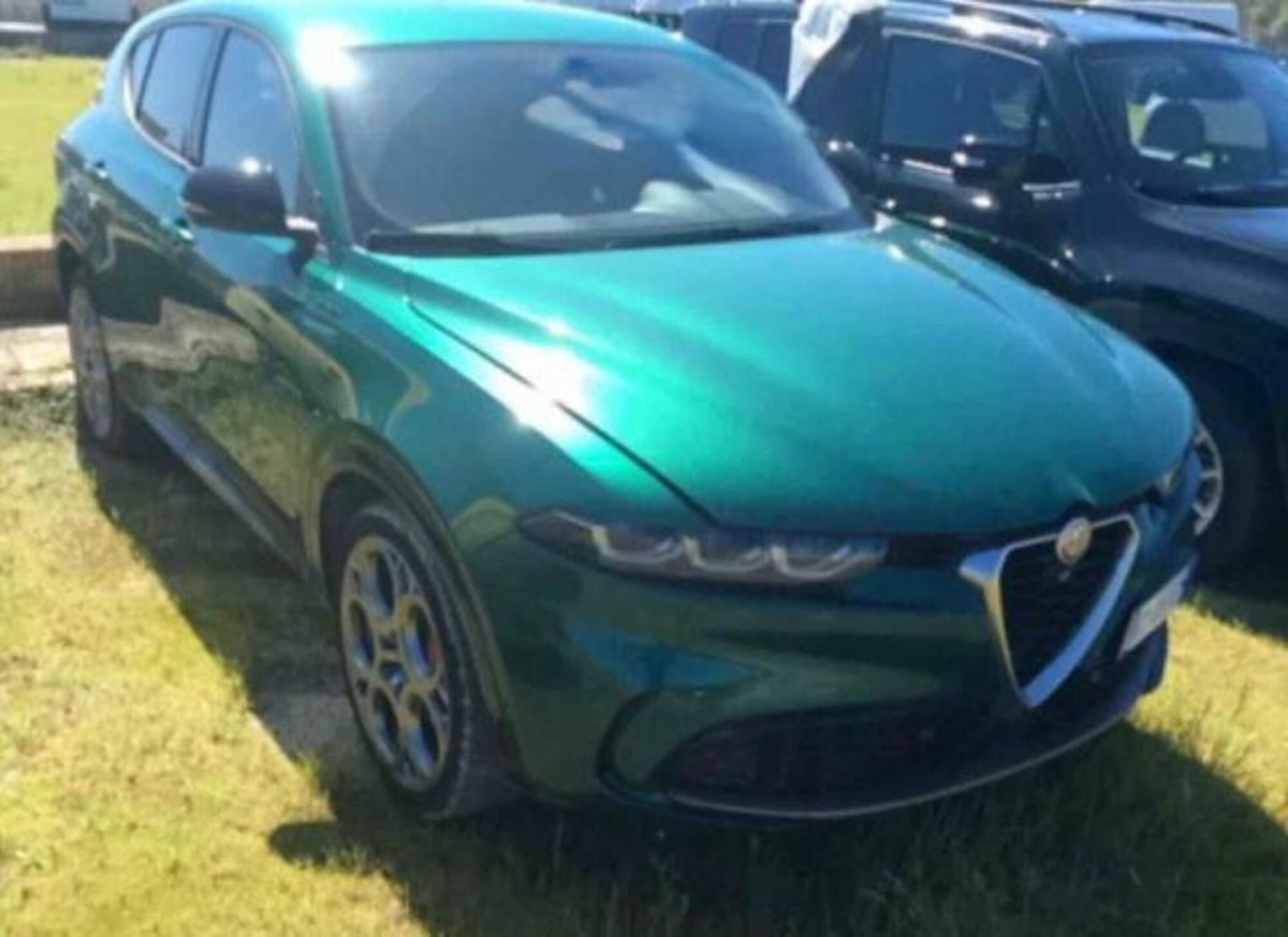 Alfa Romeo Tonale 1.3 phev Sprint Q4 280cv at6 (3)