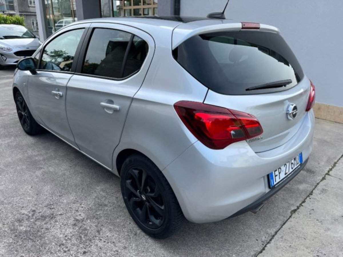 Opel Corsa 1.2 5 porte b-Color (6)