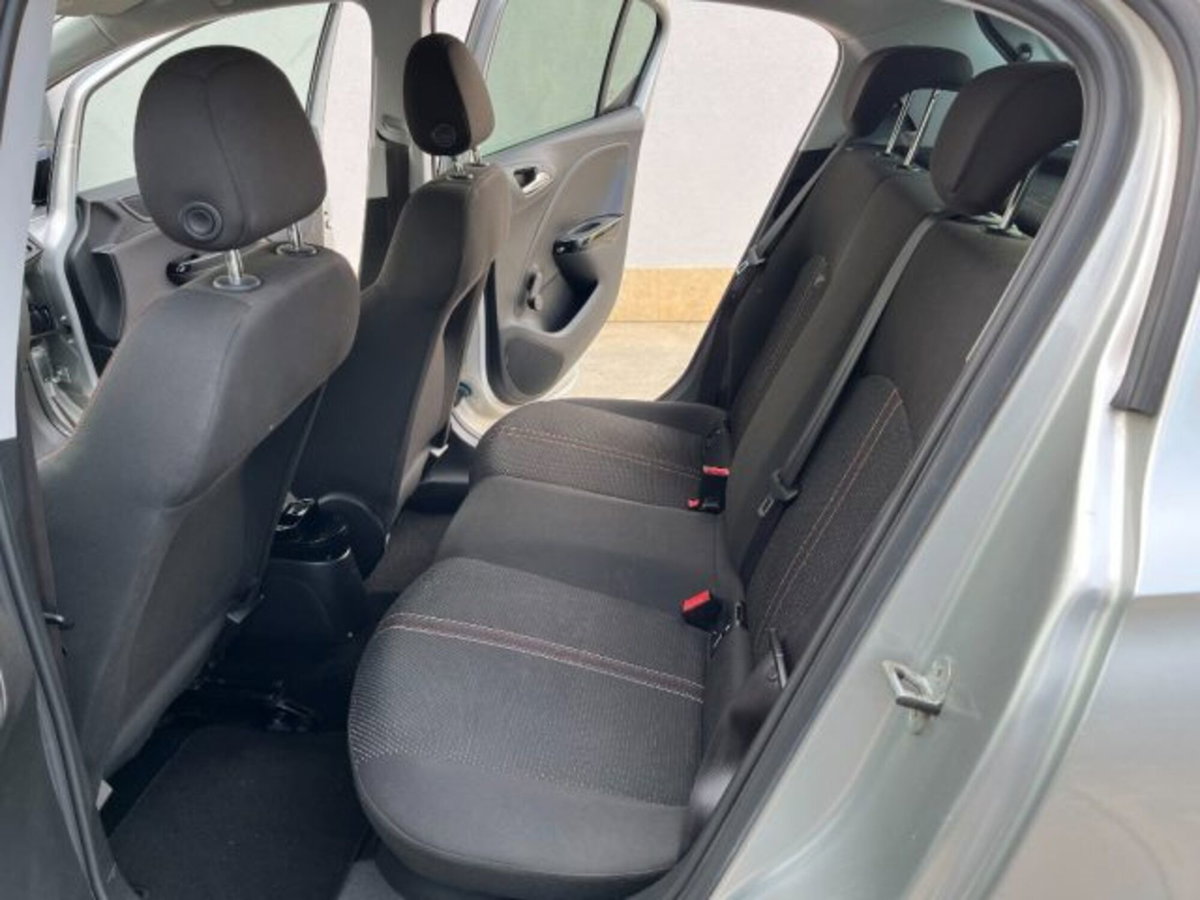 Opel Corsa 1.2 5 porte b-Color (8)