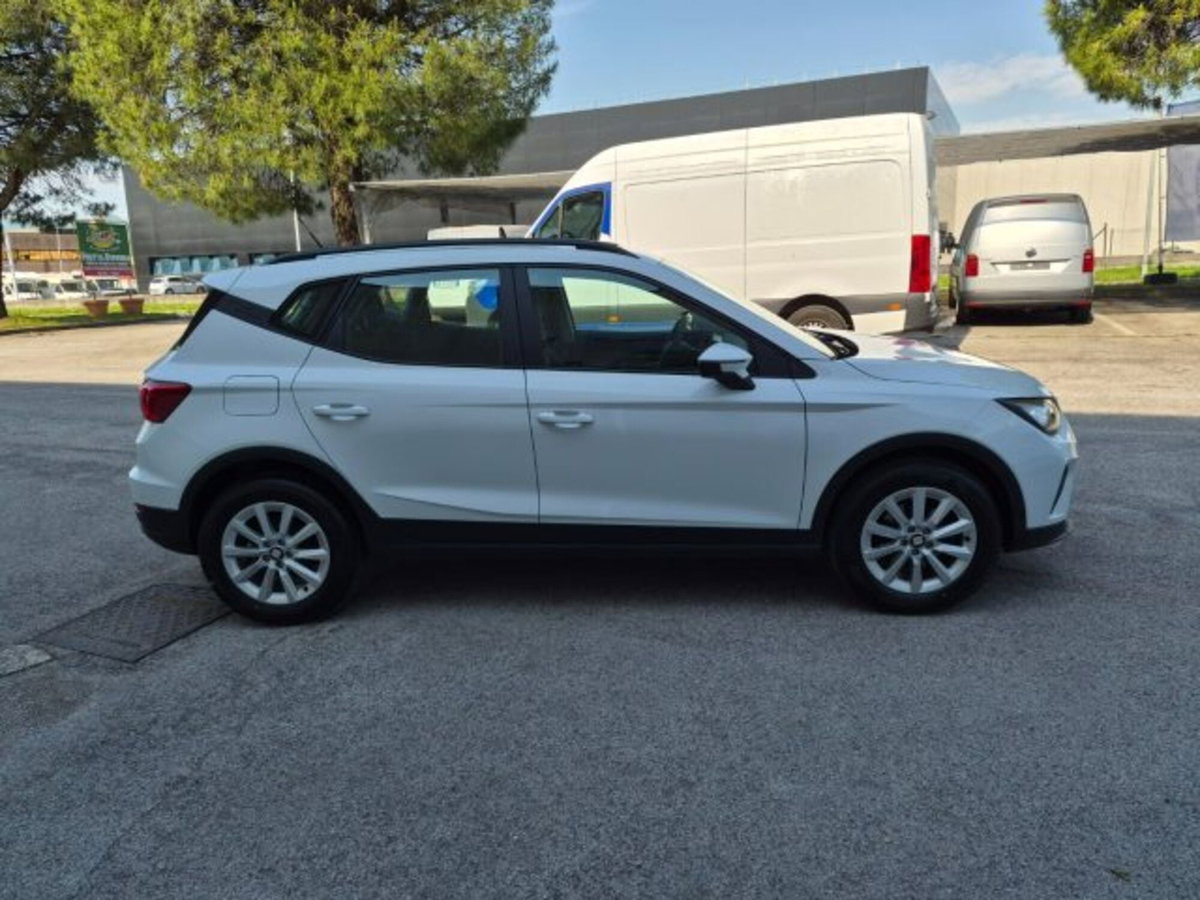 SEAT Arona 1.0 EcoTSI Reference (4)