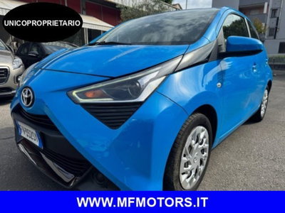 Toyota Aygo 1.0 VVT-i 72 CV 5 porte x-cool MMT usata