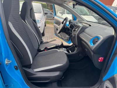Toyota Aygo 1.0 VVT-i 72 CV 5 porte x-cool MMT (14)