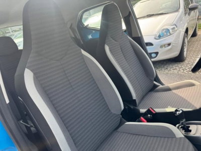Toyota Aygo 1.0 VVT-i 72 CV 5 porte x-cool MMT (15)
